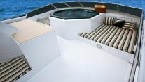 El Jefe Flybridge Jaccuzi